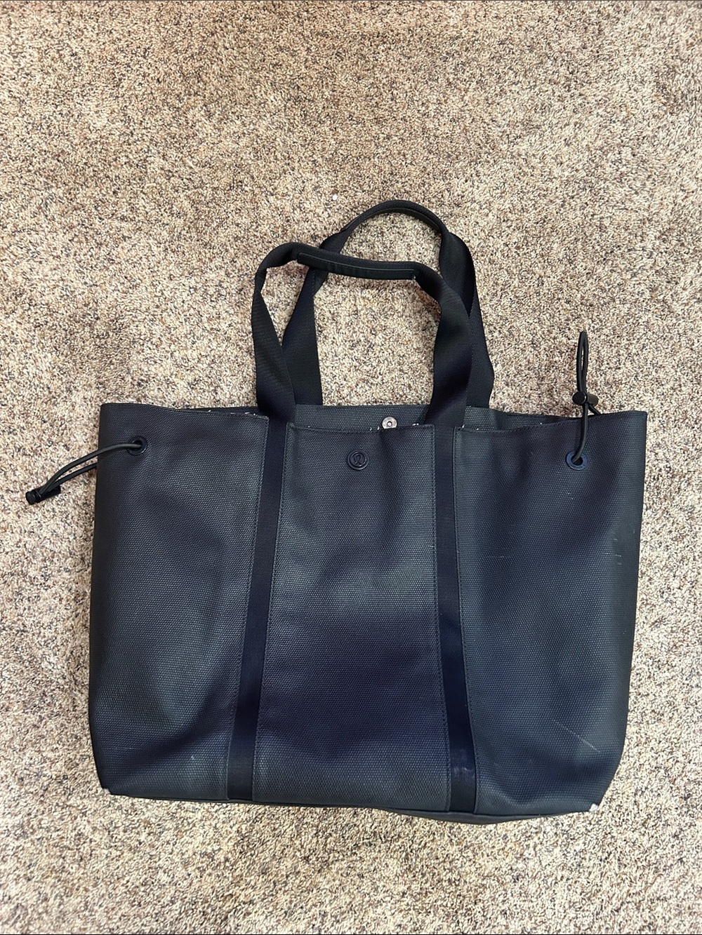 Lululemon tote bag